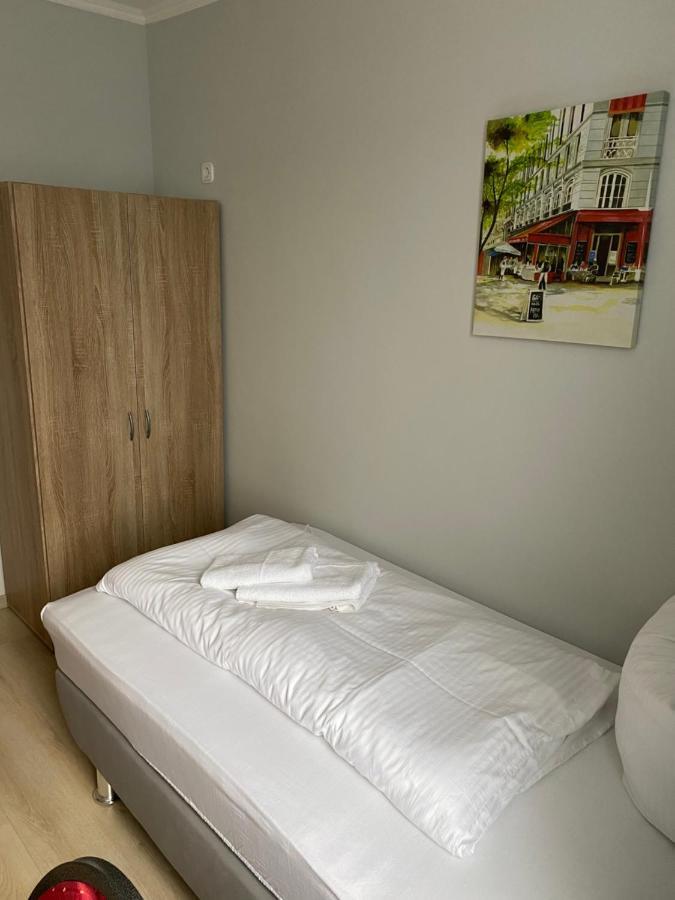 Apartments Am Bahnhof 지겐 외부 사진