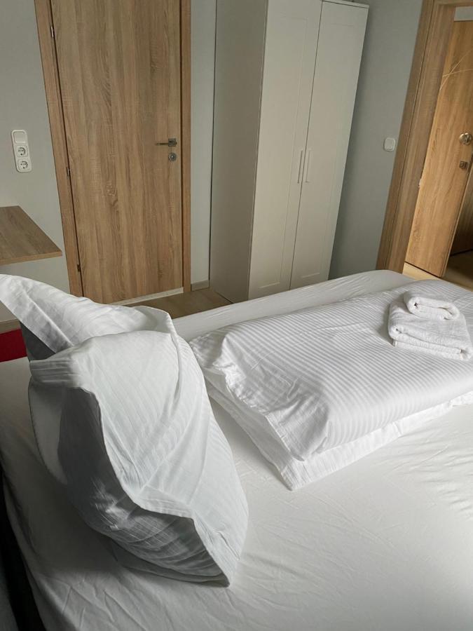 Apartments Am Bahnhof 지겐 외부 사진